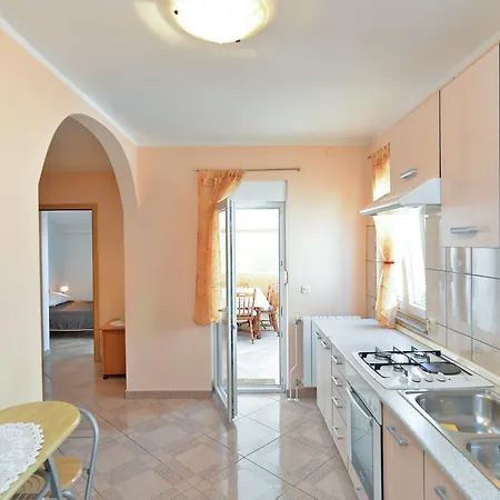 Milena 436 Apartment Fazana