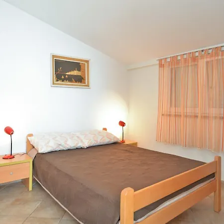 Milena 436 Apartment Fazana