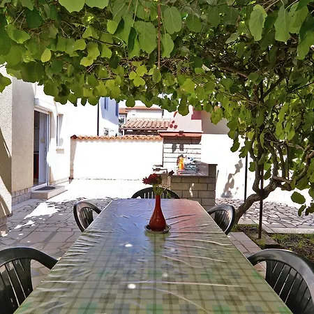 Milena 436 Apartment Fazana